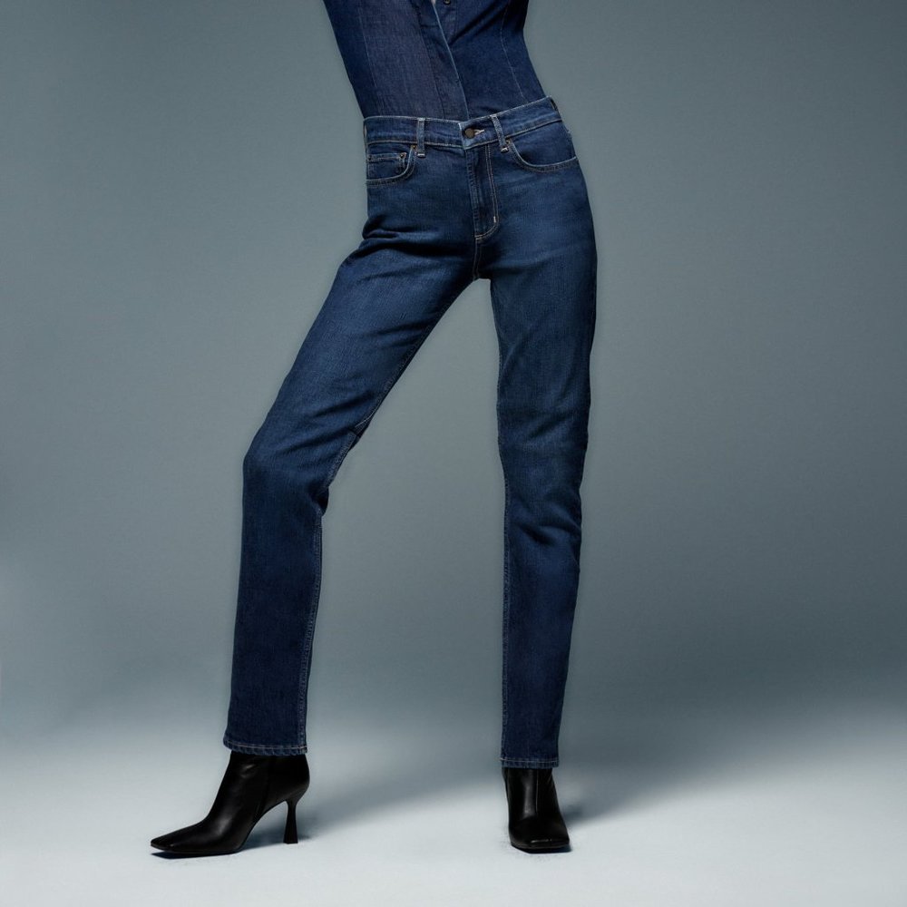 LIKE NEW Zara High Waist Slim Full Length Long Inseam Jeans Size US 2